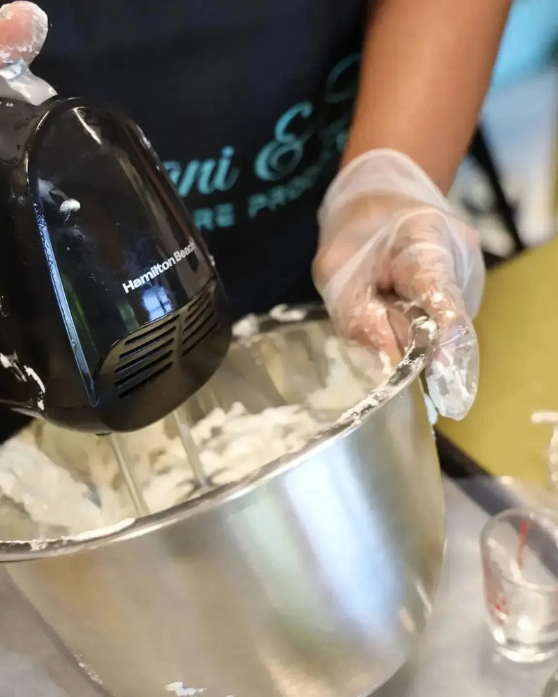 Self-Care Sunday's Sugar Scrub and Body Cream Class - amaninco