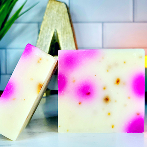 
            
                Load image into Gallery viewer, Petals Handmade Shea Butter Soap - amaninco
            
        
